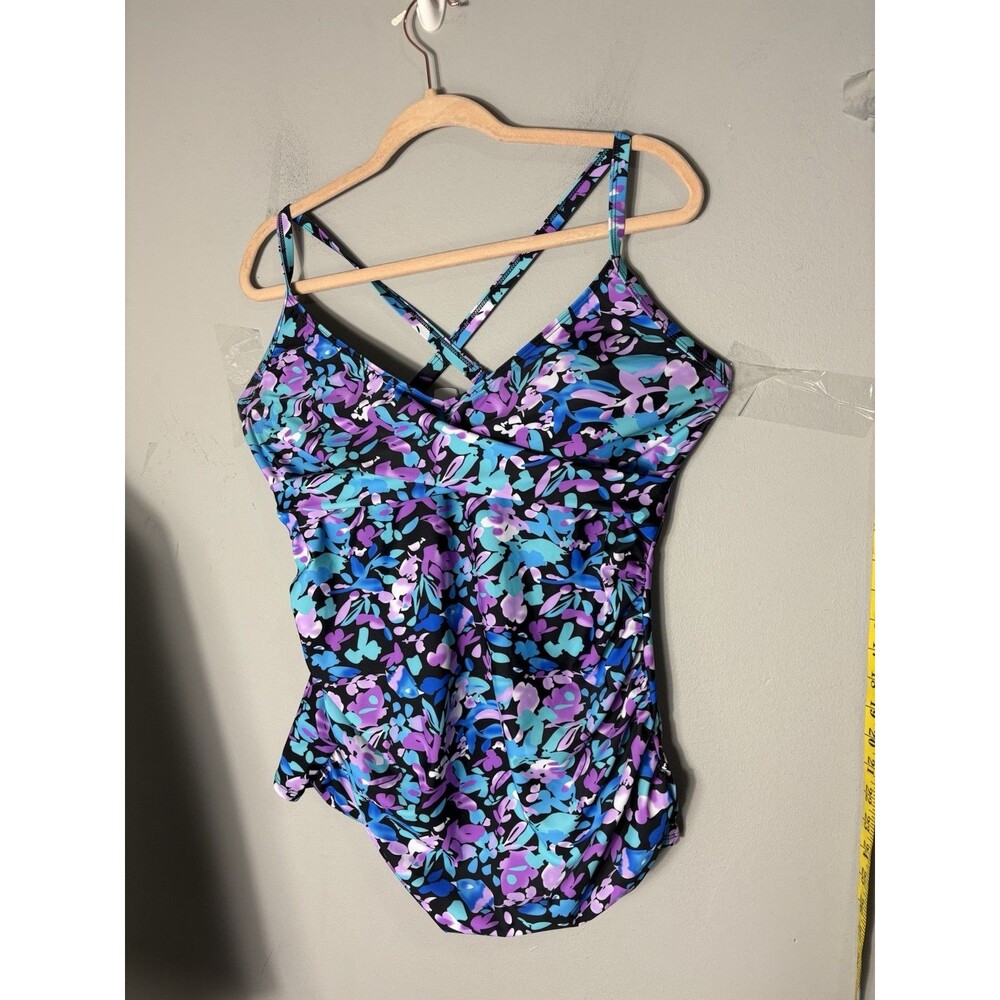 RELLECIGA Twist Front Tankini Swimsuit Top Women XXLPurple Floral Print Slimming